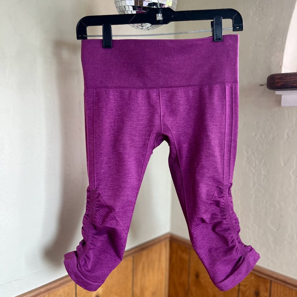 Lululemon Athletica In The Flow Crops